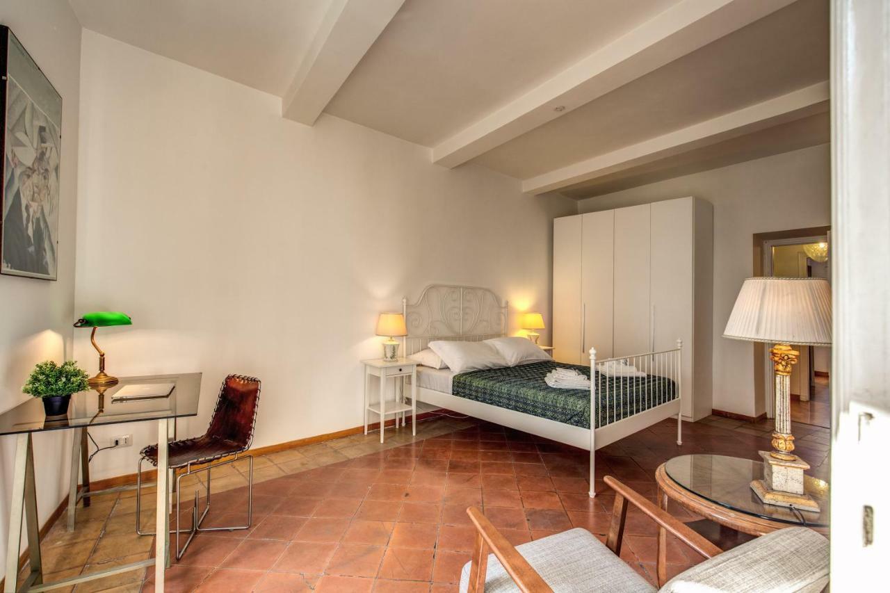 Campo Di Fiori 2 Bedroom Via Giulia Róma Kültér fotó